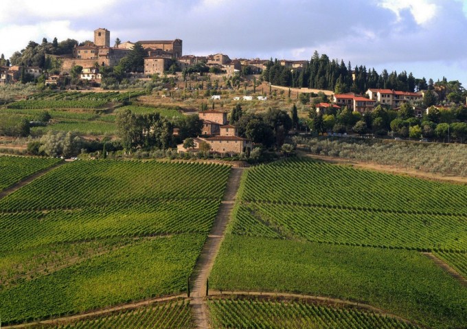 Das Dorf und die Burg in Panzano in Italien